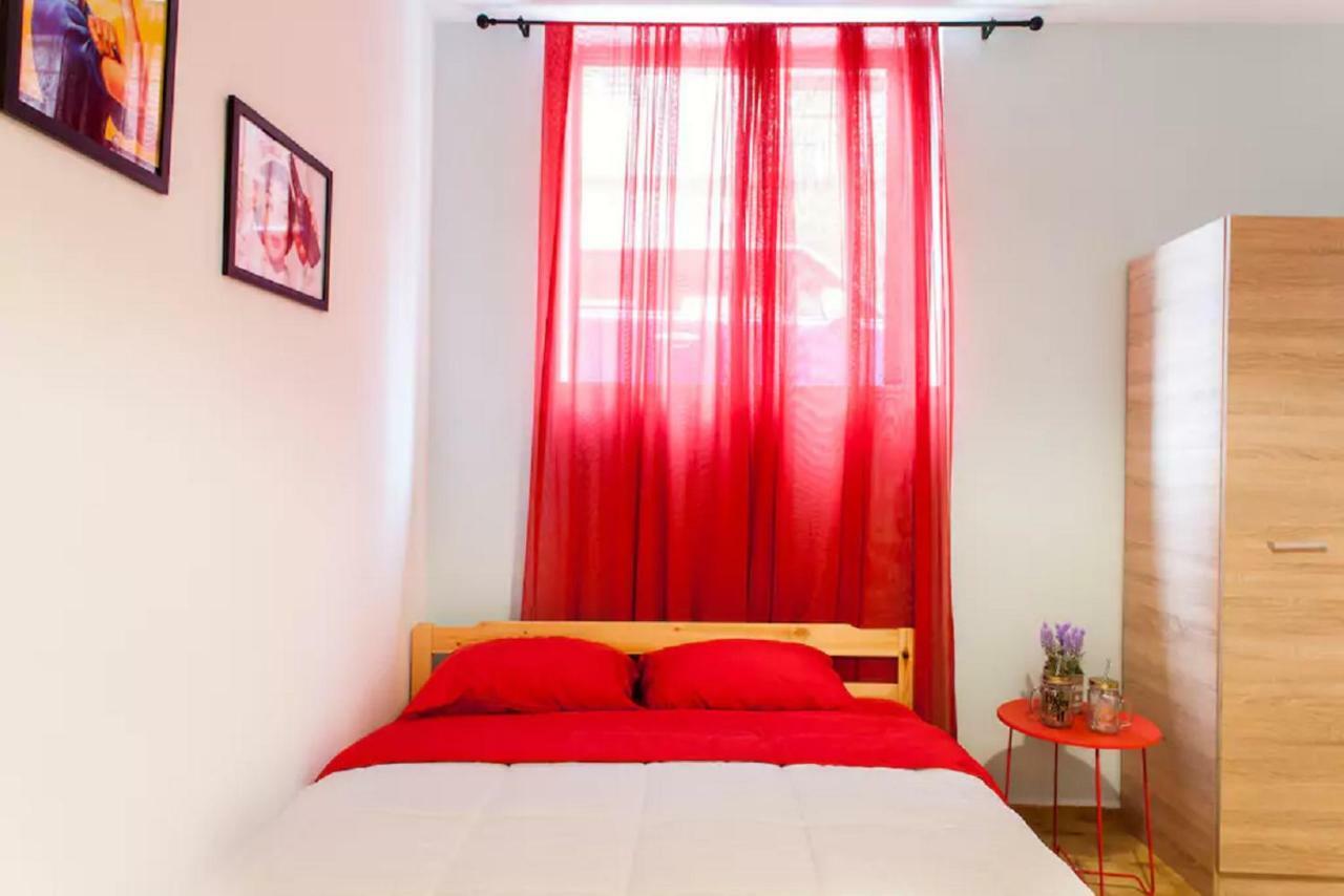 Apartment For Couples Near Downtown *