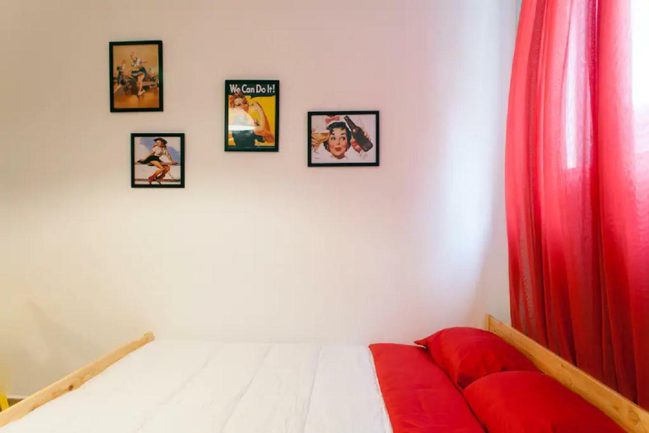 For Couples Near Downtown Apartment