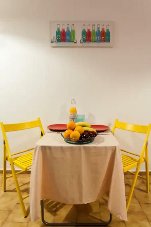 For Couples Near Downtown Apartment
